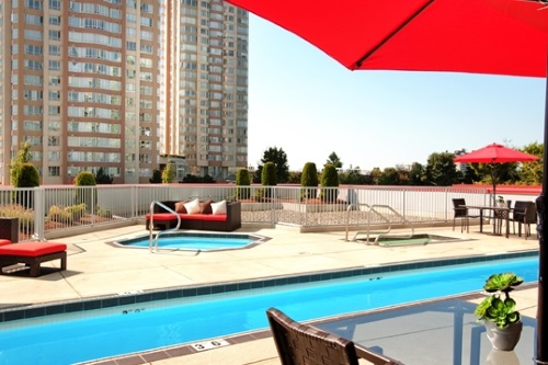 Hilton Vancouver Metrotown zwembad
